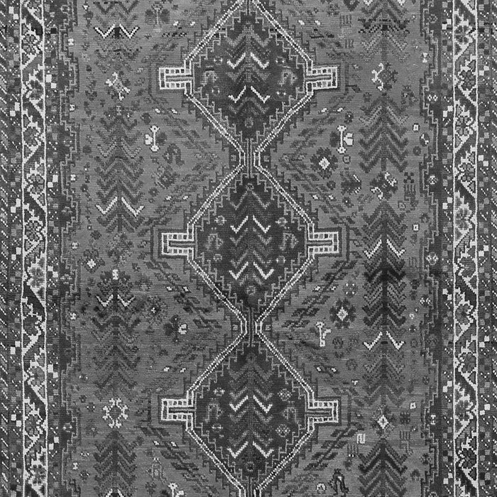 Serging Thickness of Machine Washable Persian Gray Traditional Rug, wshtr720gry