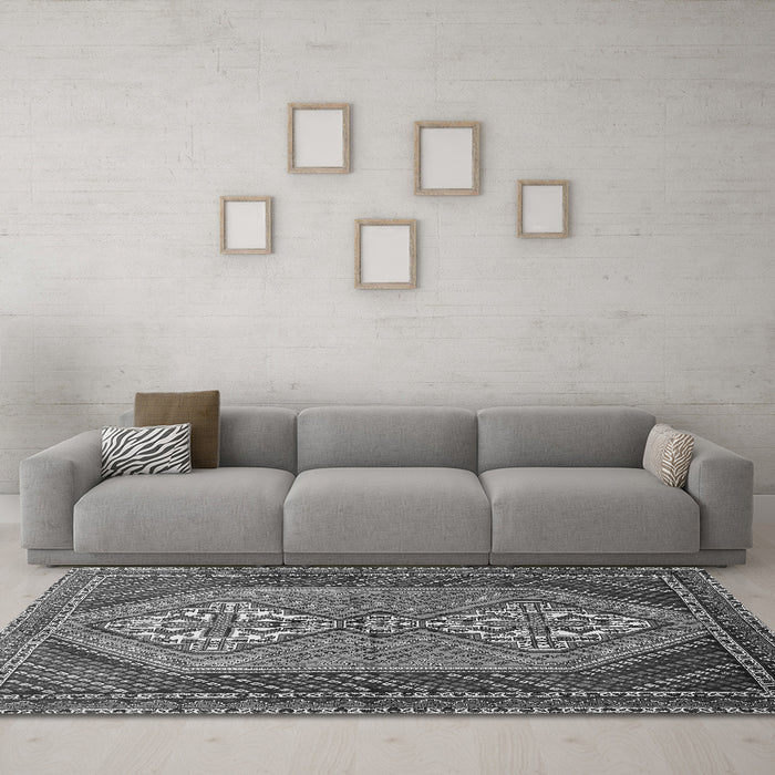 Machine Washable Persian Gray Traditional Rug in a Living Room,, wshtr721gry