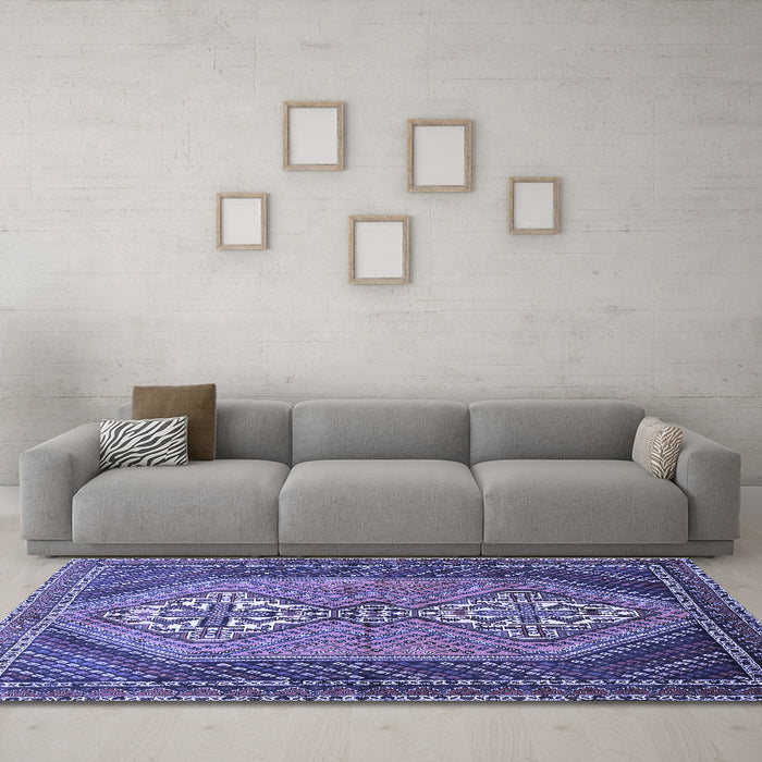 Machine Washable Persian Blue Traditional Rug in a Living Room, wshtr721blu
