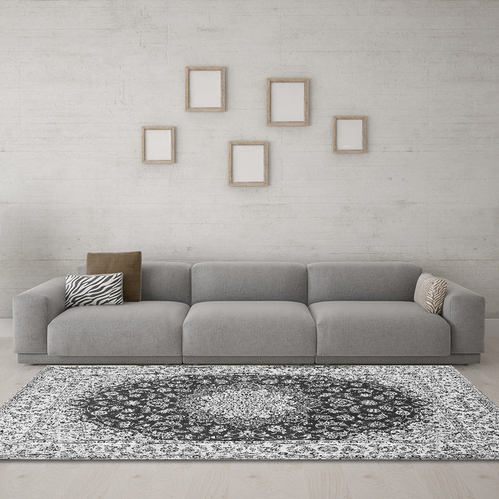 Machine Washable Medallion Gray Traditional Rug in a Living Room,, wshtr725gry