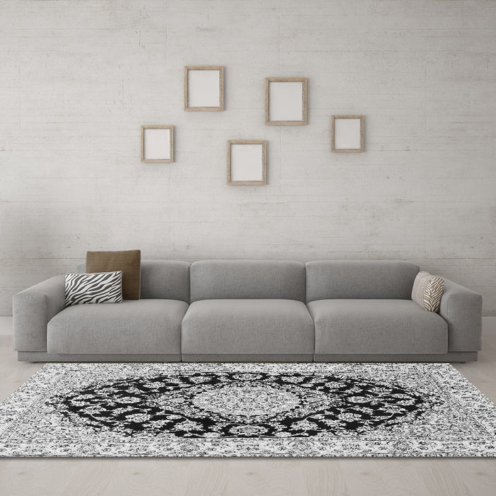 Machine Washable Medallion Gray Traditional Rug in a Living Room,, wshtr727gry