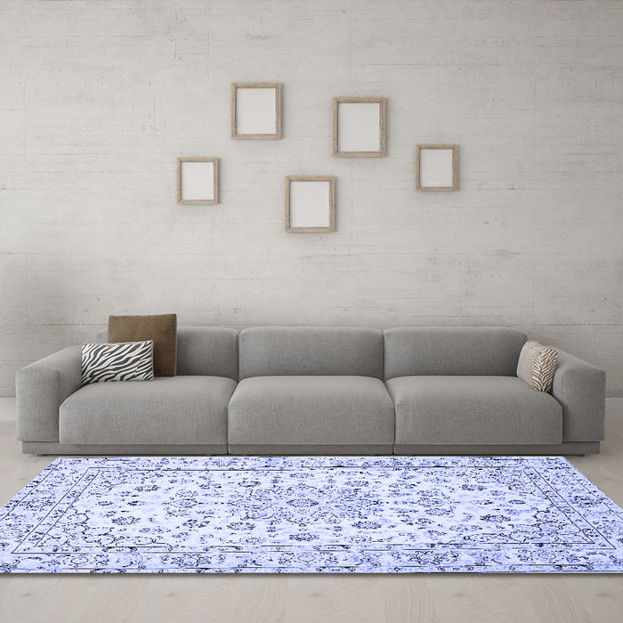 Machine Washable Medallion Blue Traditional Rug in a Living Room, wshtr730blu