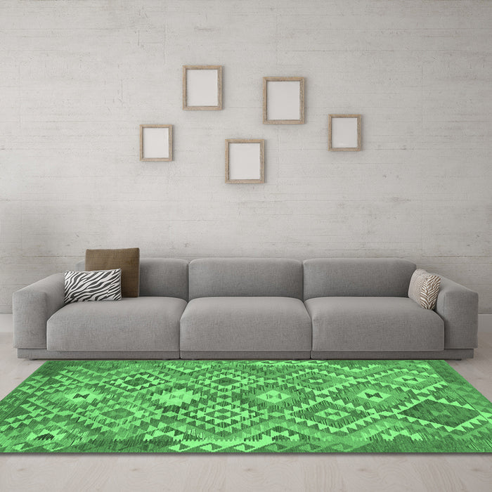 Machine Washable Southwestern Emerald Green Country Area Rugs in a Living Room,, wshtr733emgrn
