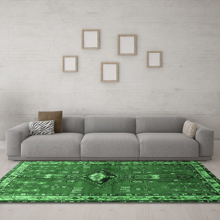 Machine Washable Persian Emerald Green Traditional Area Rugs in a Living Room,, wshtr740emgrn