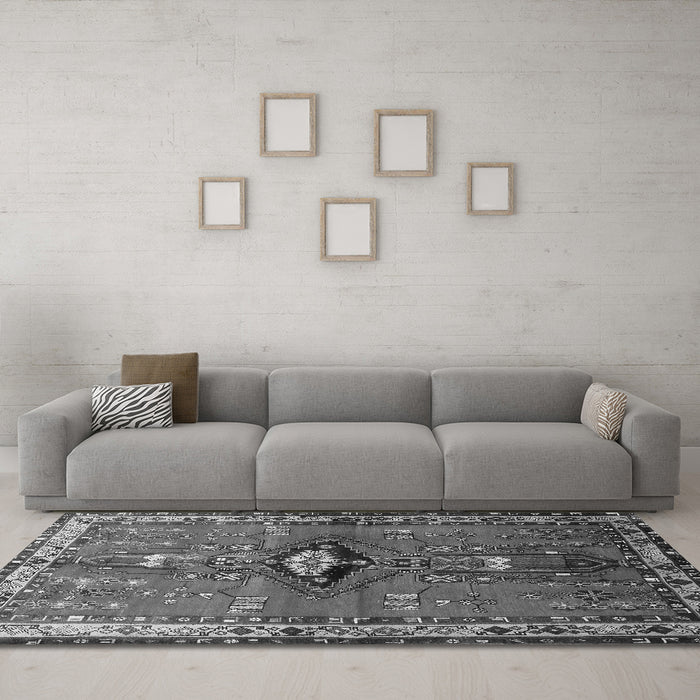 Machine Washable Persian Gray Traditional Rug in a Living Room,, wshtr740gry