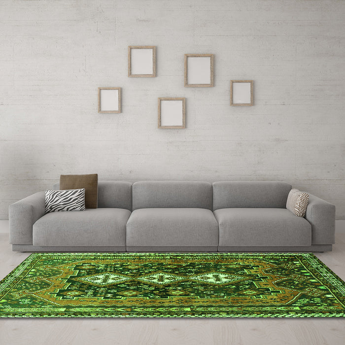 Machine Washable Persian Green Traditional Area Rugs in a Living Room,, wshtr741grn