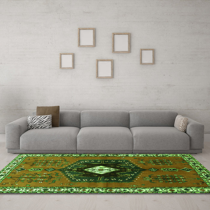 Machine Washable Persian Green Traditional Area Rugs in a Living Room,, wshtr742grn