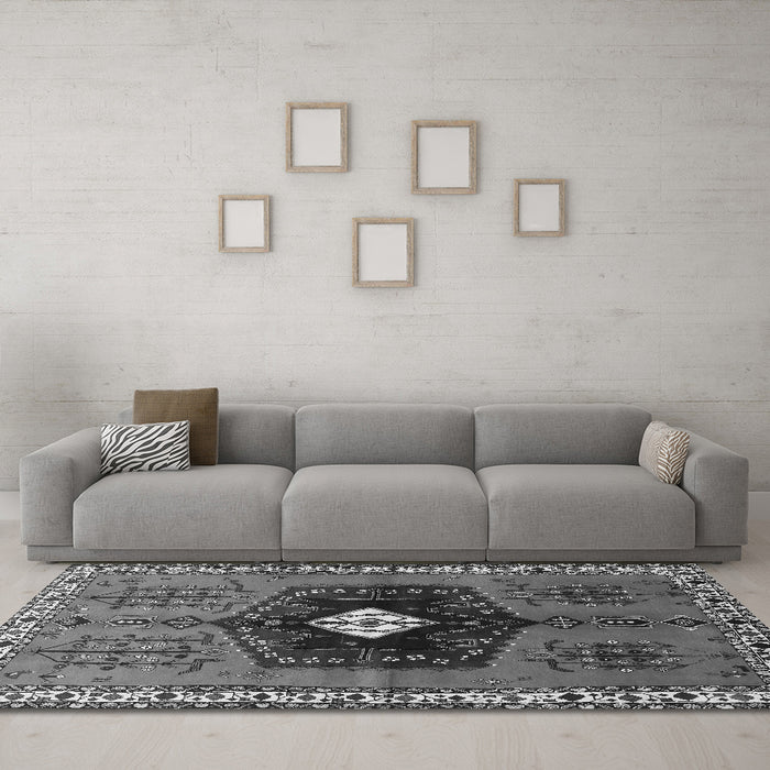 Machine Washable Persian Gray Traditional Rug in a Living Room,, wshtr742gry