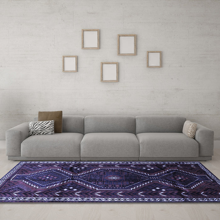 Machine Washable Persian Blue Traditional Rug in a Living Room, wshtr743blu