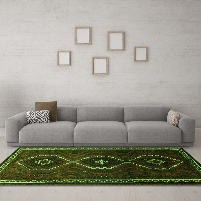 Machine Washable Persian Green Traditional Area Rugs in a Living Room,, wshtr745grn
