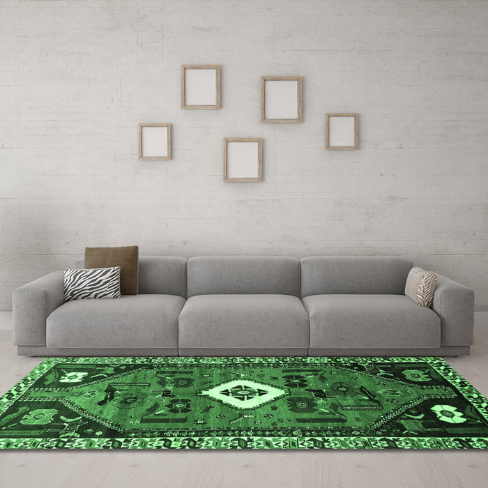Machine Washable Persian Emerald Green Traditional Area Rugs in a Living Room,, wshtr746emgrn