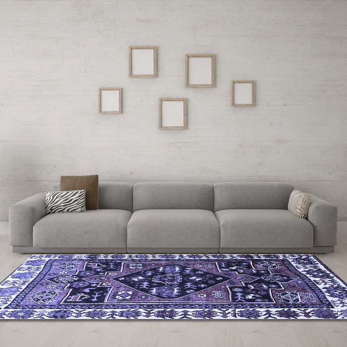 Machine Washable Persian Blue Traditional Rug in a Living Room, wshtr747blu