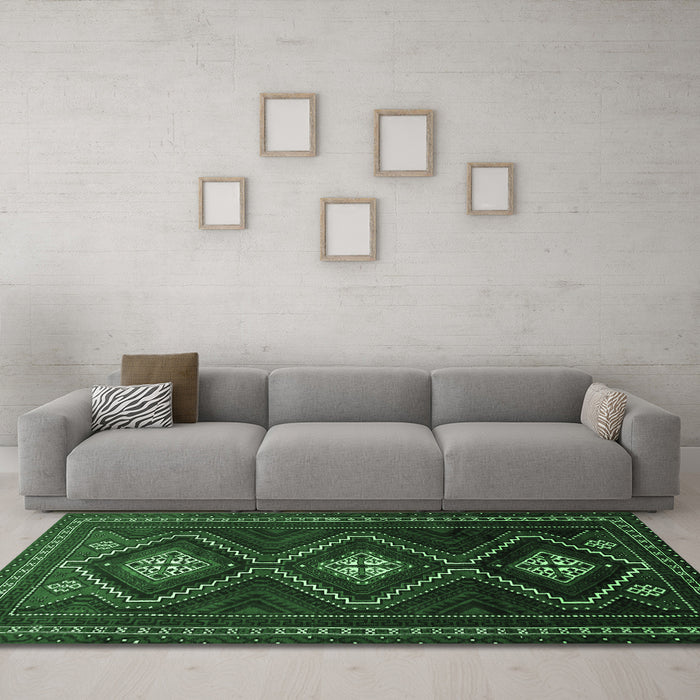 Machine Washable Persian Emerald Green Traditional Area Rugs in a Living Room,, wshtr748emgrn