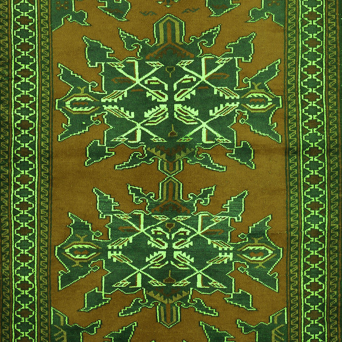 Serging Thickness of Machine Washable Persian Green Traditional Area Rugs, wshtr749grn