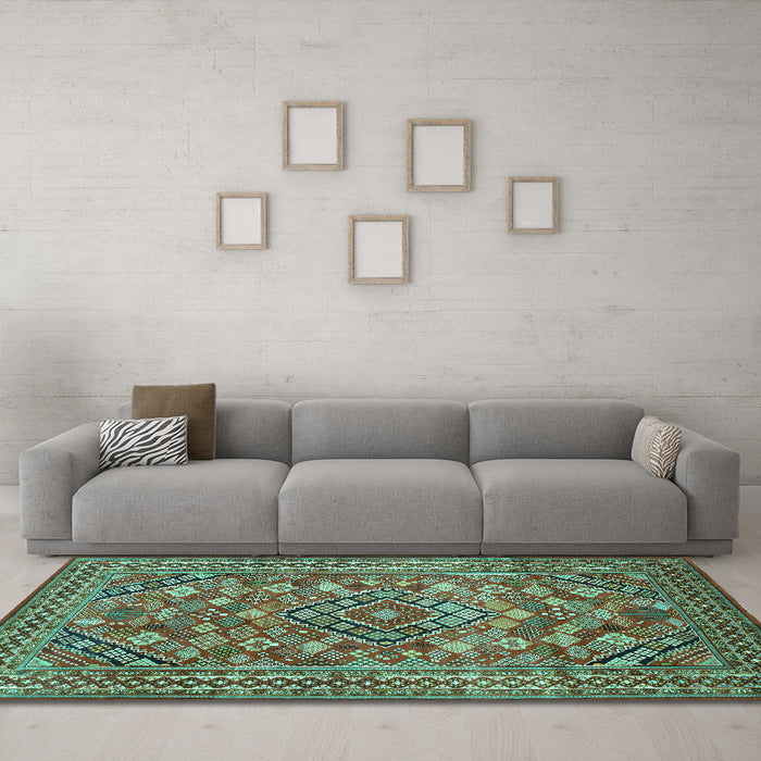 Machine Washable Persian Turquoise Traditional Area Rugs in a Living Room,, wshtr74turq