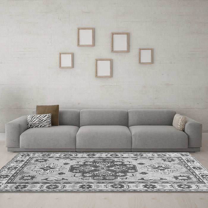 Machine Washable Persian Gray Traditional Rug in a Living Room,, wshtr750gry