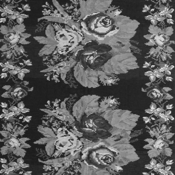 Serging Thickness of Machine Washable Persian Gray Traditional Rug, wshtr755gry