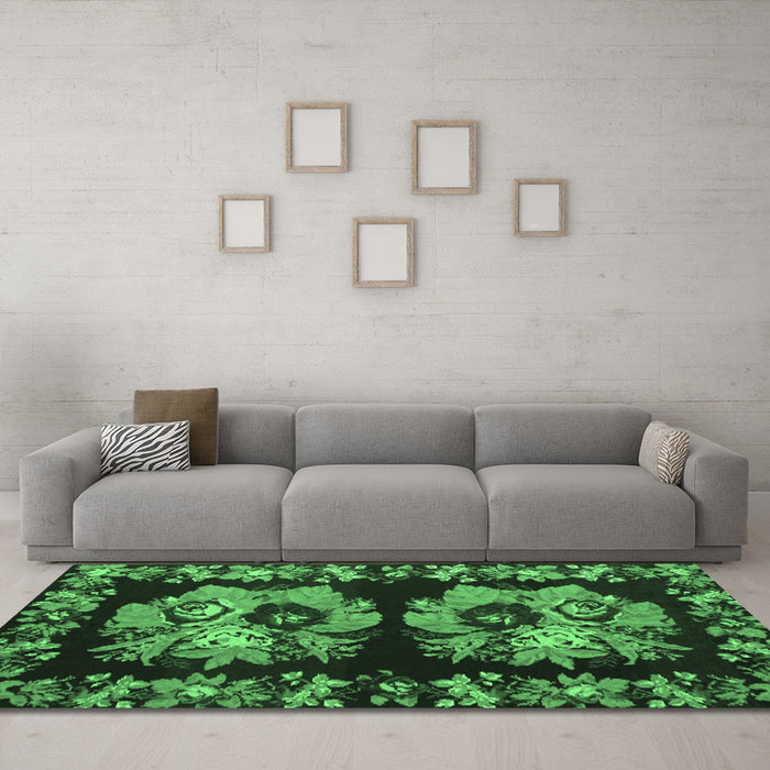 Machine Washable Persian Emerald Green Traditional Area Rugs in a Living Room,, wshtr755emgrn