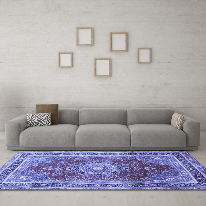 Machine Washable Medallion Blue Traditional Rug in a Living Room, wshtr75blu