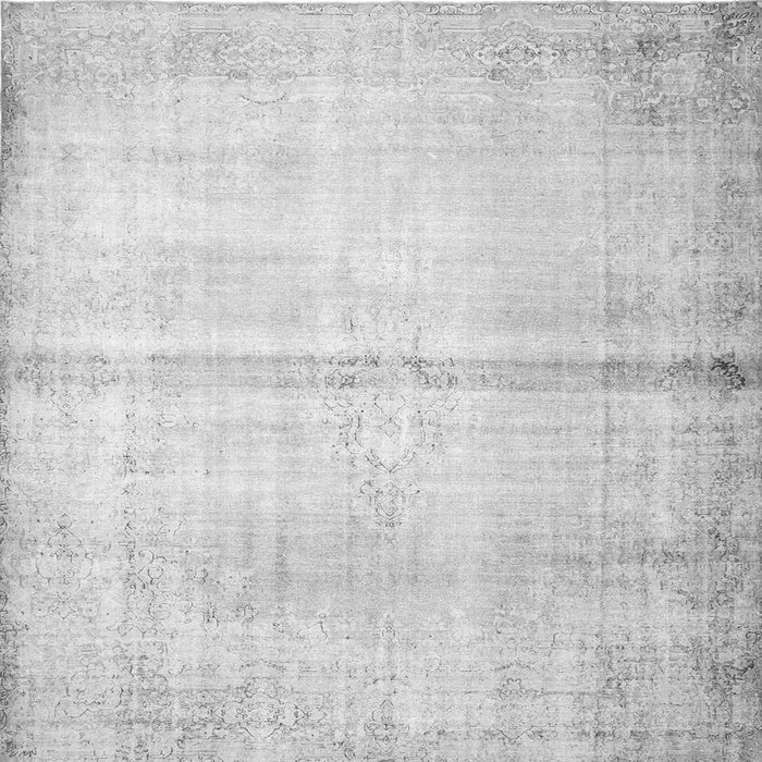 Round Machine Washable Persian Gray Traditional Rug, wshtr762gry