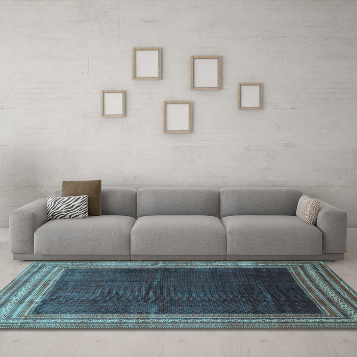 Machine Washable Persian Light Blue Traditional Rug in a Living Room, wshtr764lblu