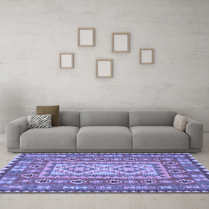 Machine Washable Persian Blue Traditional Rug in a Living Room, wshtr765blu