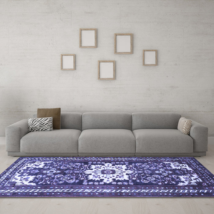 Machine Washable Persian Blue Traditional Rug in a Living Room, wshtr768blu