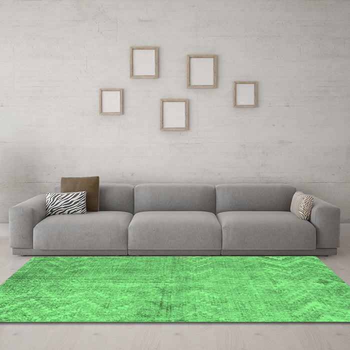 Machine Washable Persian Emerald Green Bohemian Area Rugs in a Living Room,, wshtr769emgrn