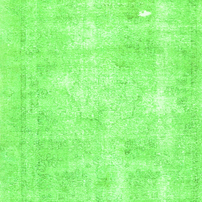 Serging Thickness of Machine Washable Persian Green Traditional Area Rugs, wshtr770grn