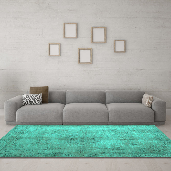 Machine Washable Persian Turquoise Traditional Area Rugs in a Living Room,, wshtr773turq