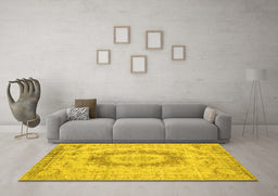 Machine Washable Persian Yellow Traditional Rug in a Living Room, wshtr774yw
