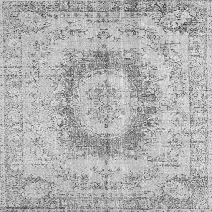 Round Machine Washable Persian Gray Traditional Rug, wshtr774gry