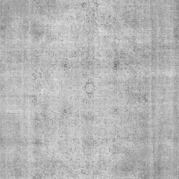 Serging Thickness of Machine Washable Persian Gray Traditional Rug, wshtr779gry