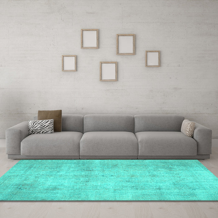 Machine Washable Persian Turquoise Traditional Area Rugs in a Living Room,, wshtr779turq