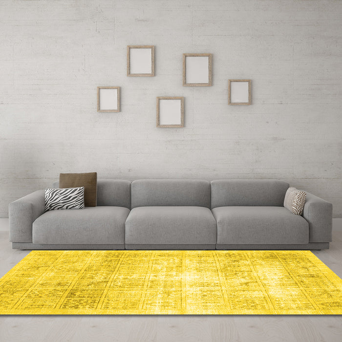 Machine Washable Persian Yellow Traditional Rug in a Living Room, wshtr782yw