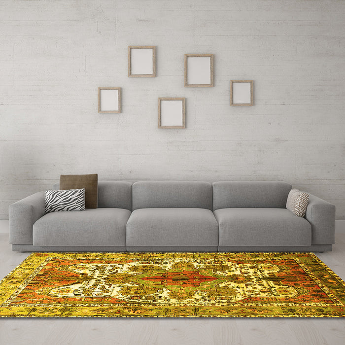 Machine Washable Persian Yellow Traditional Rug in a Living Room, wshtr783yw