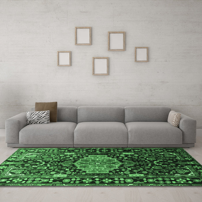 Machine Washable Persian Emerald Green Traditional Area Rugs in a Living Room,, wshtr784emgrn