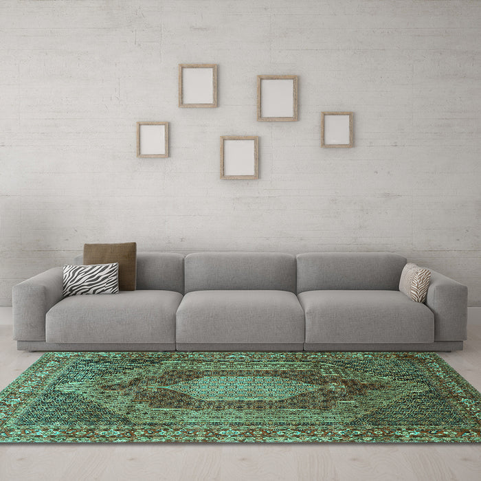 Machine Washable Persian Turquoise Traditional Area Rugs in a Living Room,, wshtr788turq