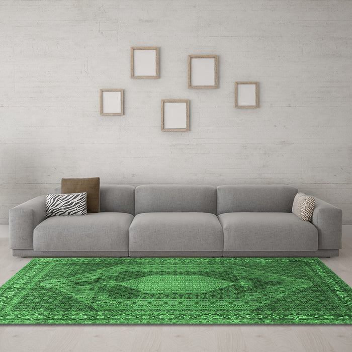 Machine Washable Persian Emerald Green Traditional Area Rugs in a Living Room,, wshtr788emgrn