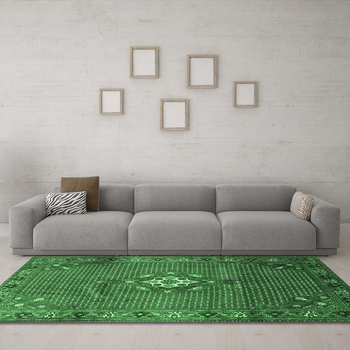 Machine Washable Persian Emerald Green Traditional Area Rugs in a Living Room,, wshtr789emgrn