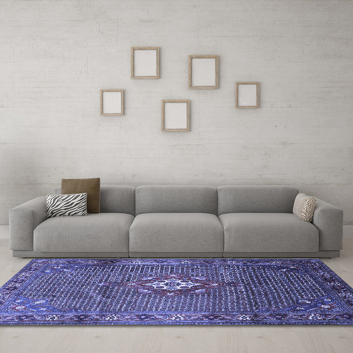 Machine Washable Persian Blue Traditional Rug in a Living Room, wshtr789blu