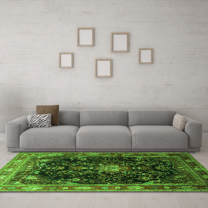 Machine Washable Persian Green Traditional Area Rugs in a Living Room,, wshtr791grn