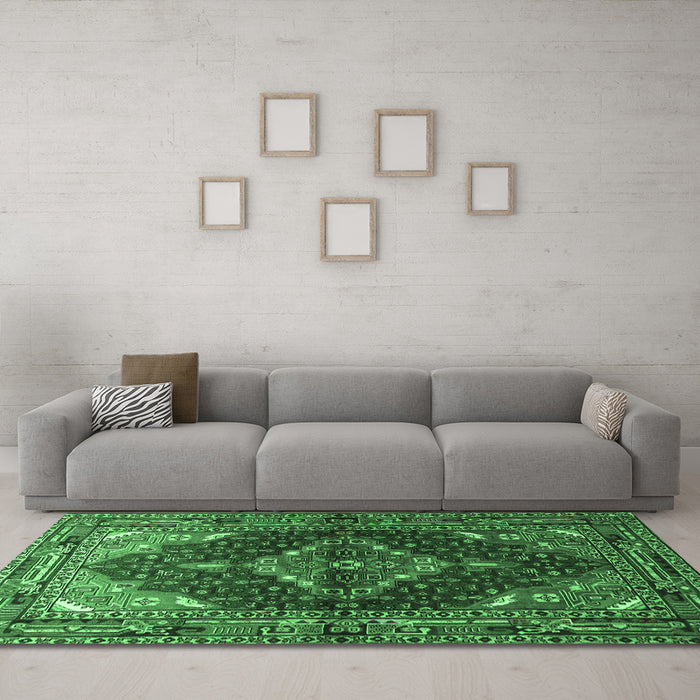 Machine Washable Persian Emerald Green Traditional Area Rugs in a Living Room,, wshtr794emgrn