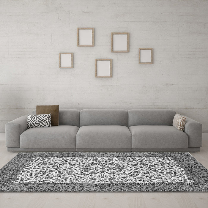 Machine Washable Persian Gray Traditional Rug in a Living Room,, wshtr795gry