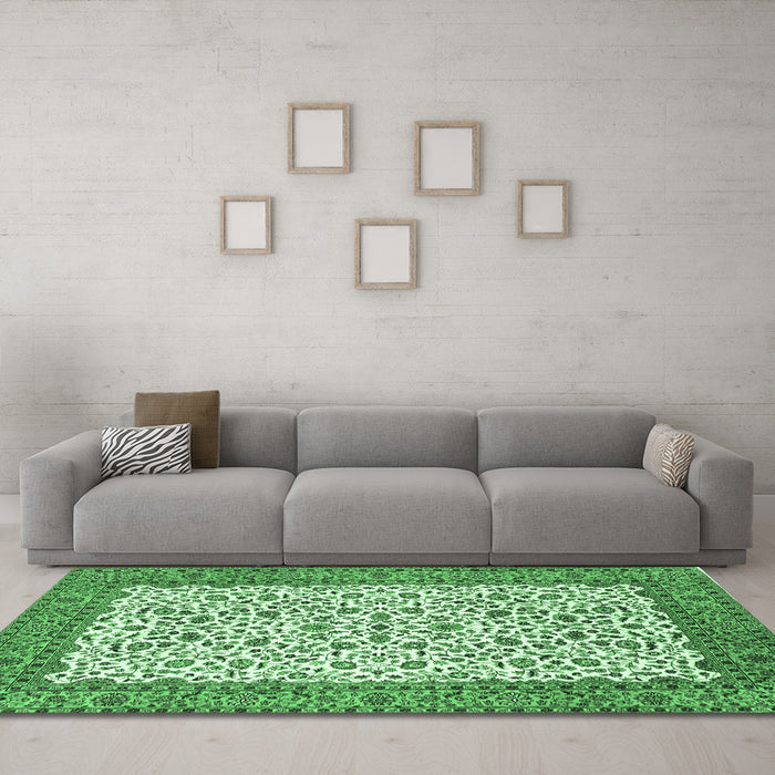 Machine Washable Persian Emerald Green Traditional Area Rugs in a Living Room,, wshtr795emgrn