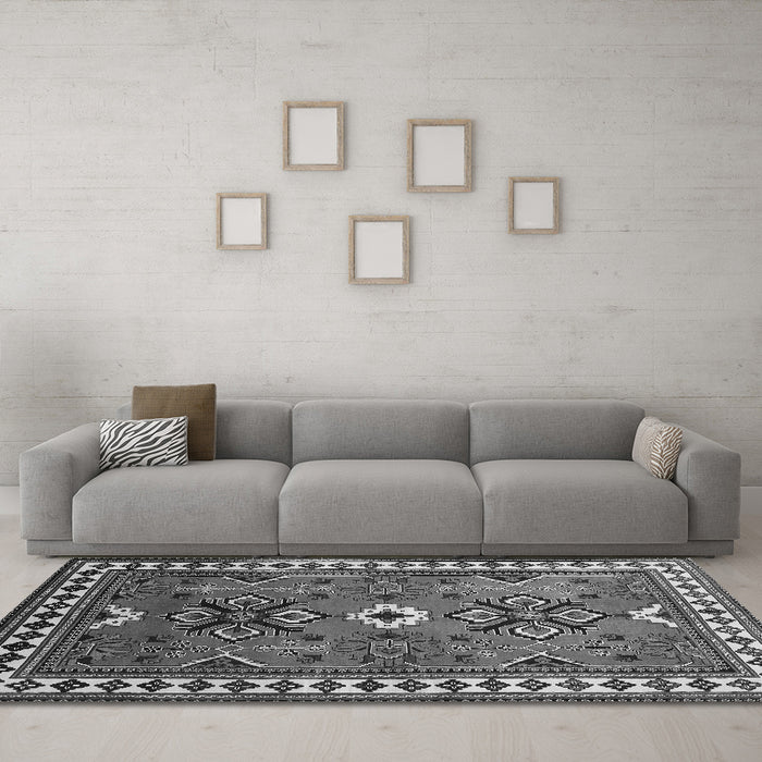 Machine Washable Geometric Gray Traditional Rug in a Living Room,, wshtr798gry