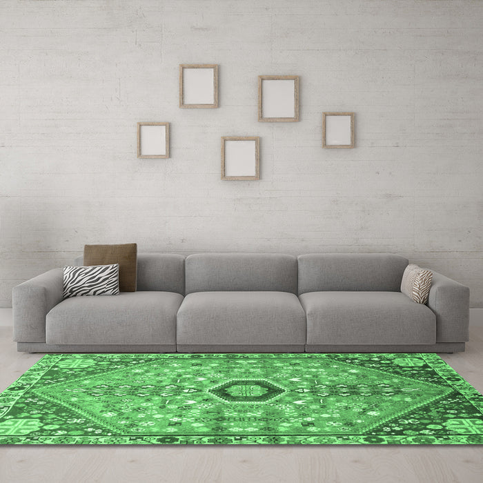 Machine Washable Persian Emerald Green Traditional Area Rugs in a Living Room,, wshtr801emgrn