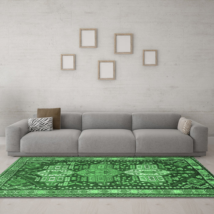 Machine Washable Persian Emerald Green Traditional Area Rugs in a Living Room,, wshtr802emgrn
