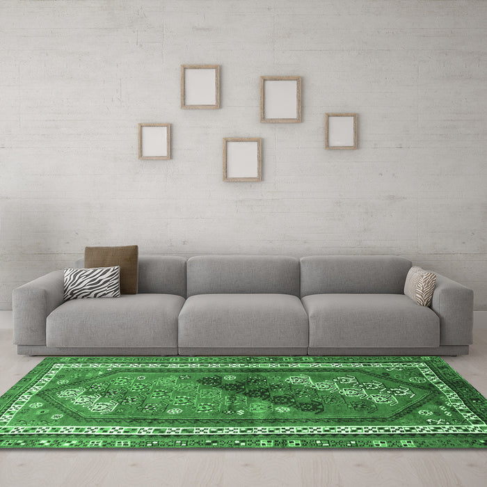 Machine Washable Persian Emerald Green Traditional Area Rugs in a Living Room,, wshtr803emgrn