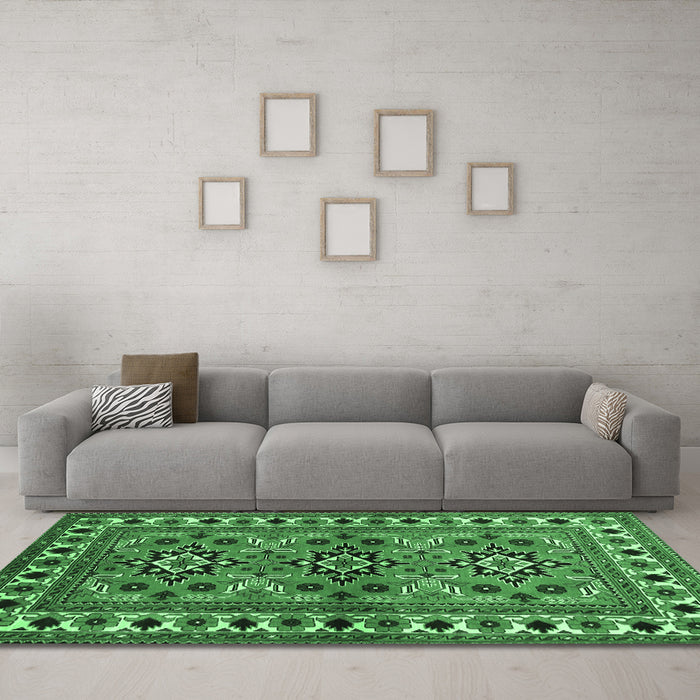 Machine Washable Persian Emerald Green Traditional Area Rugs in a Living Room,, wshtr806emgrn
